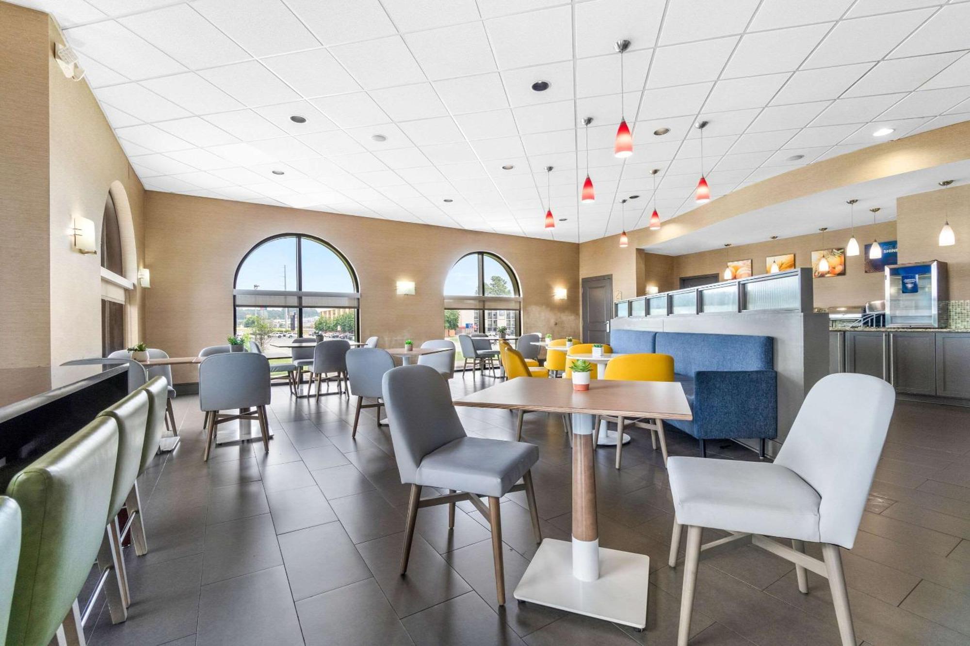 Comfort Suites Jackson I-40 Esterno foto