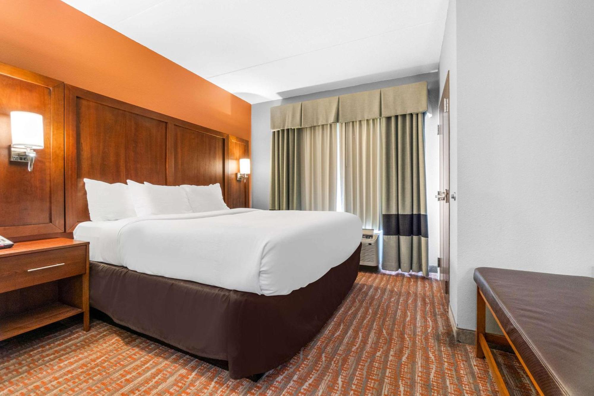 Comfort Suites Jackson I-40 Esterno foto
