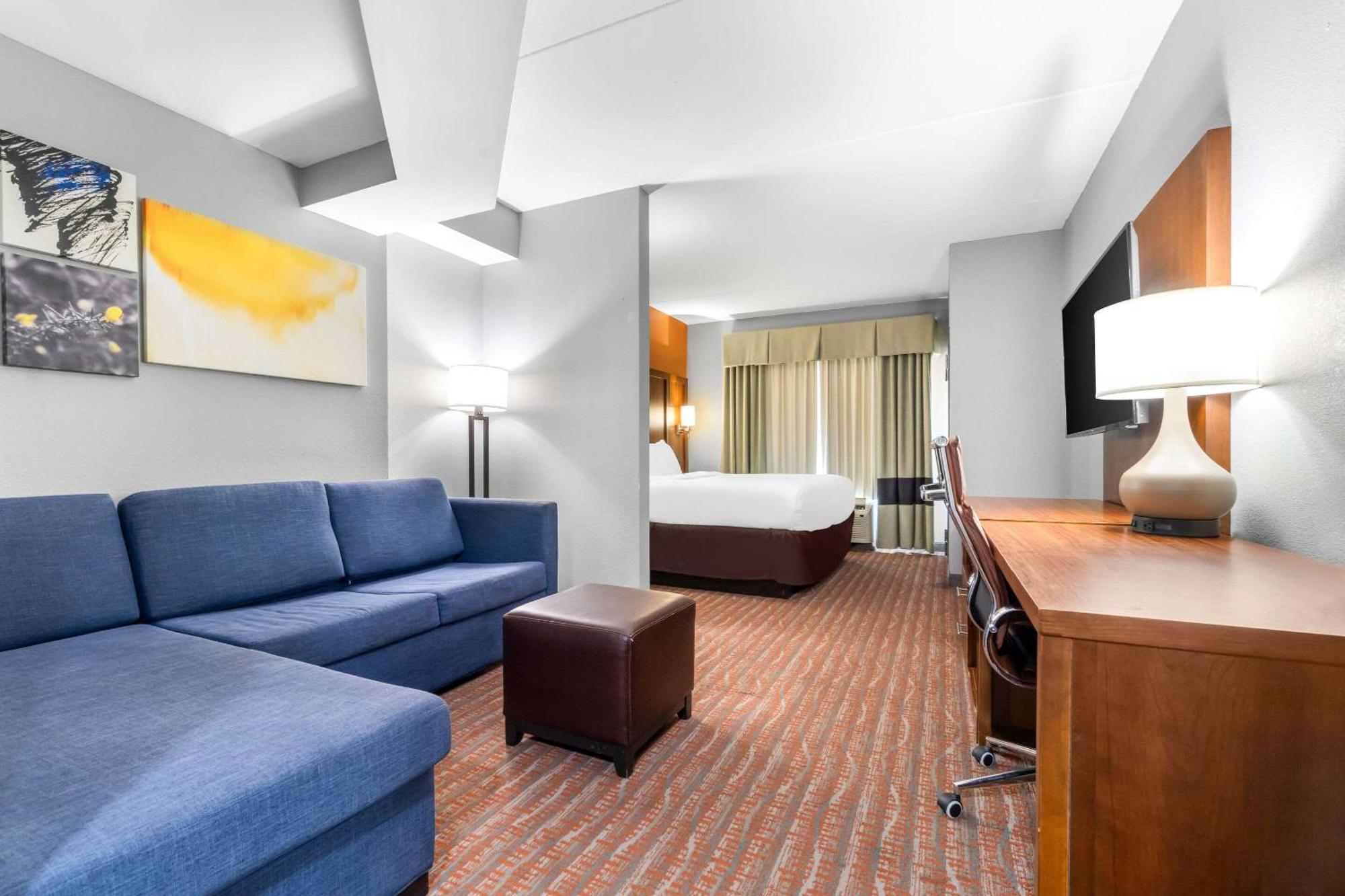 Comfort Suites Jackson I-40 Esterno foto